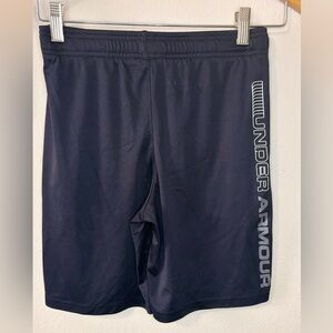 Under Armour Shorts with pockets Youth size Medium